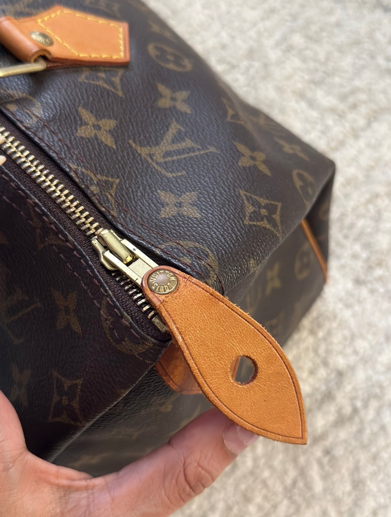 Louis Vuitton Monogram Speedy 35