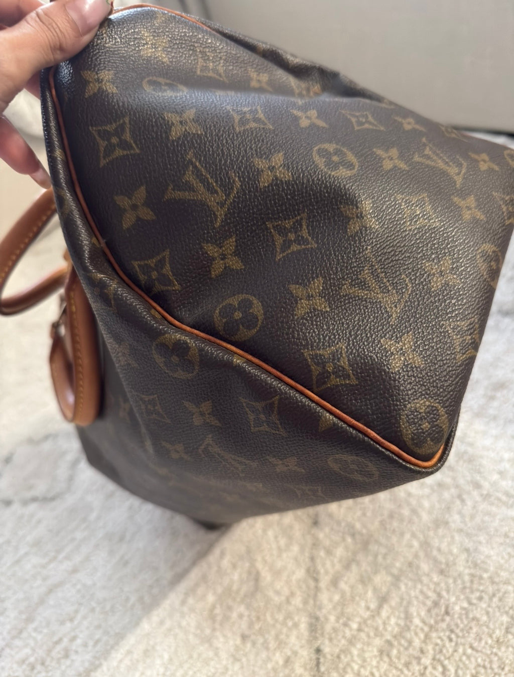Louis Vuitton Monogram Speedy 35