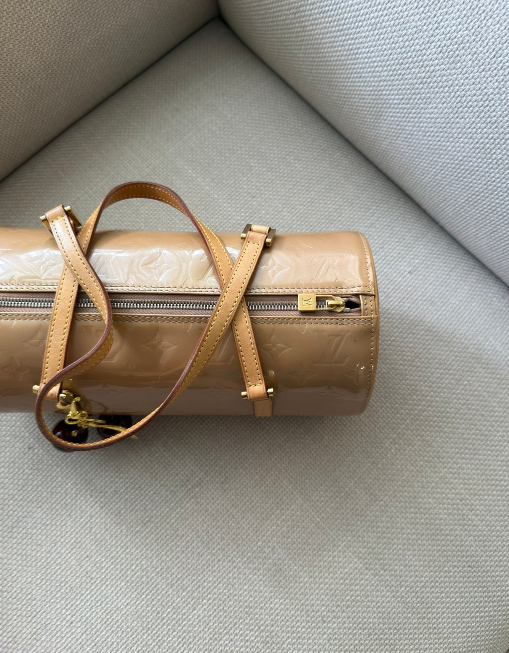 Louis Vuitton Monogram Vernis Papillon Bag – Beige Nude