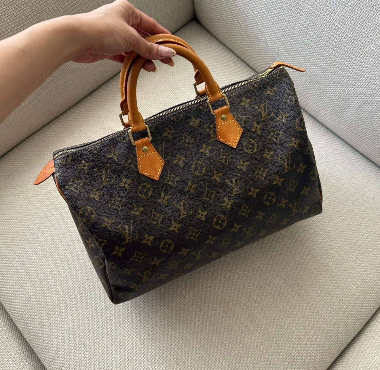 Louis Vuitton Monogram Speedy 35