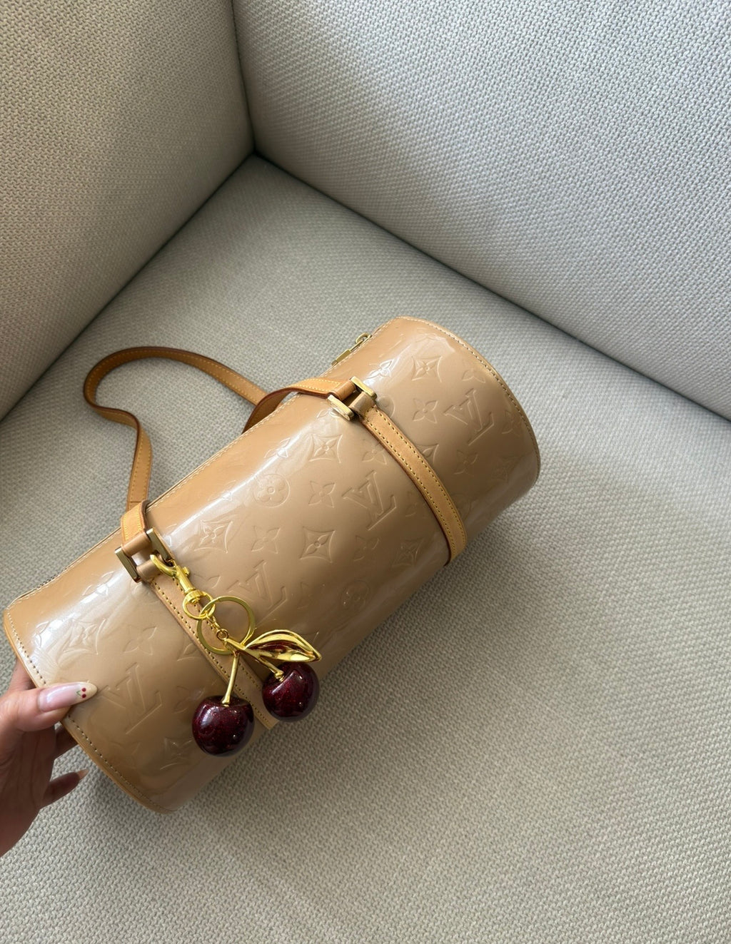 Louis Vuitton Monogram Vernis Papillon Bag – Beige Nude