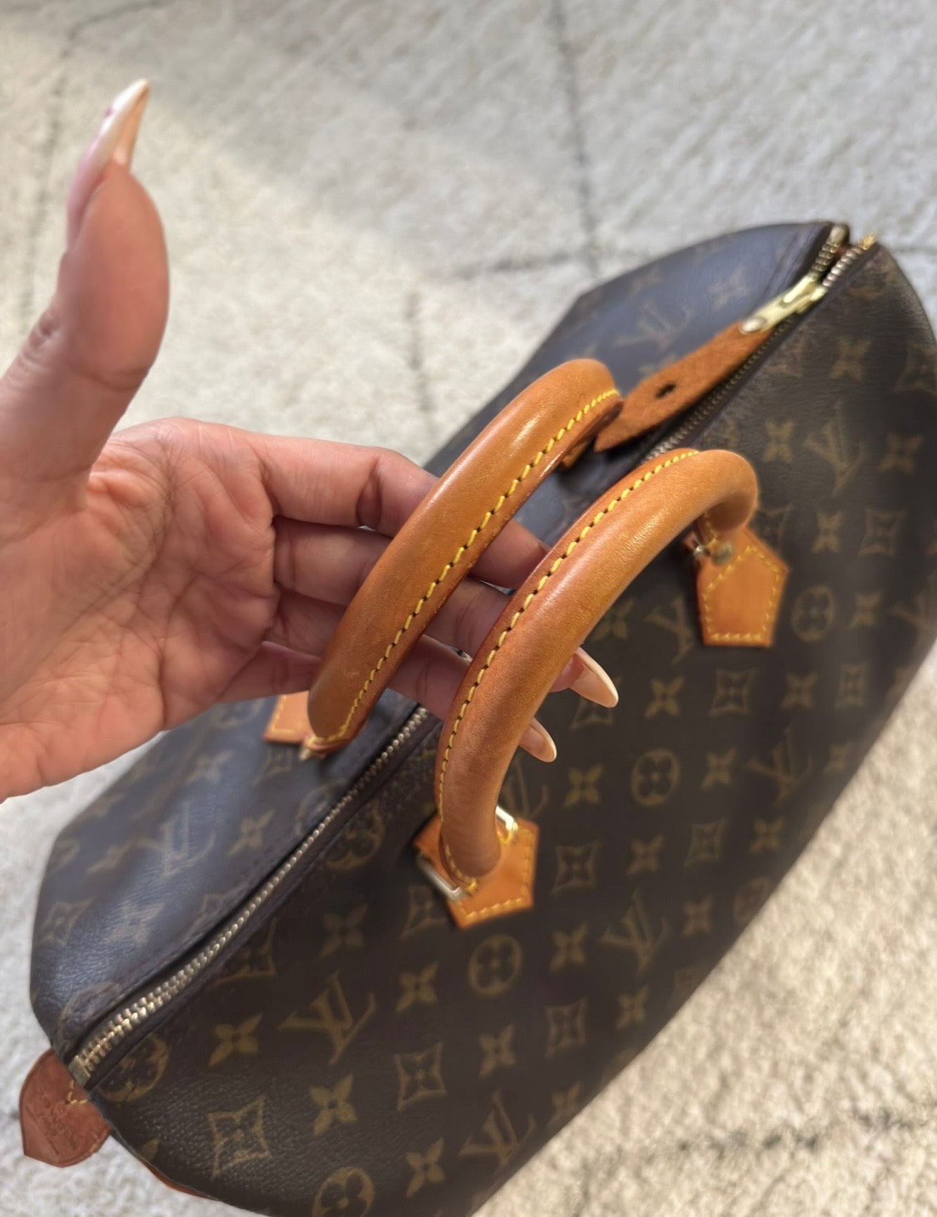 Louis Vuitton Monogram Speedy 35